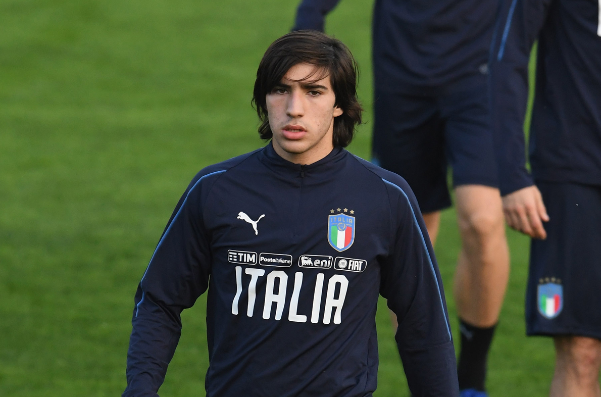 Saling Sikut, Inter-Juve Berebut Dua Pemain Muda Italia